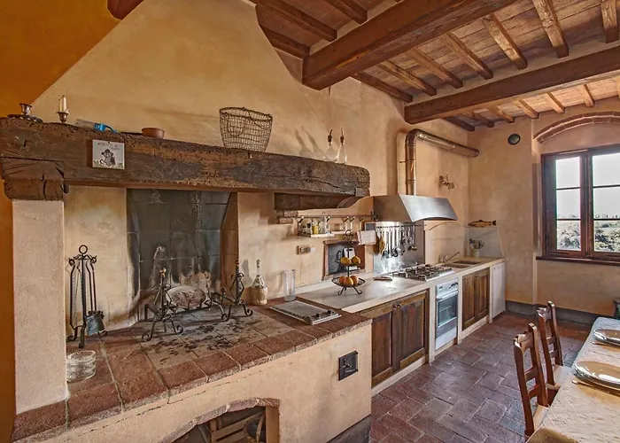 Palazzo Luci コッレ・ヴァル・デルザ